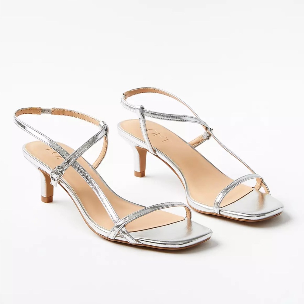 LOFT Silver Strappy Sandals. Size 8.